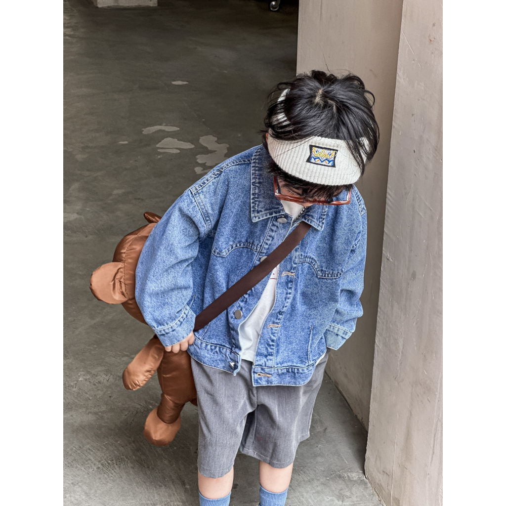 Áo Khoác Jeans Bé Trai Gái, Chất Jeans Dày Dặn Đứng Form, Hàng Quảng Châu Cao Cấp, Style Hàn Quốc Cho Bé 12kg - 28kg