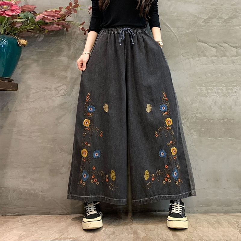 Quần baggy denim KAMAKA lưng thun ống rộng thêu hoa lá đối xứng - NU9278