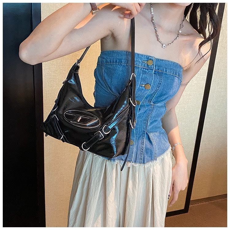Túi xách nữ đeo chéo, túi đeo vai nữ da mềm phong cách cá tính chữ D hottrend LUNA STORE BAG