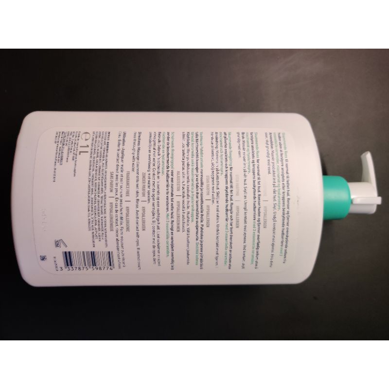 Sữa rửa mặt Cerave dành cho da dầu mụn, da nhạy cảm size 1 lít