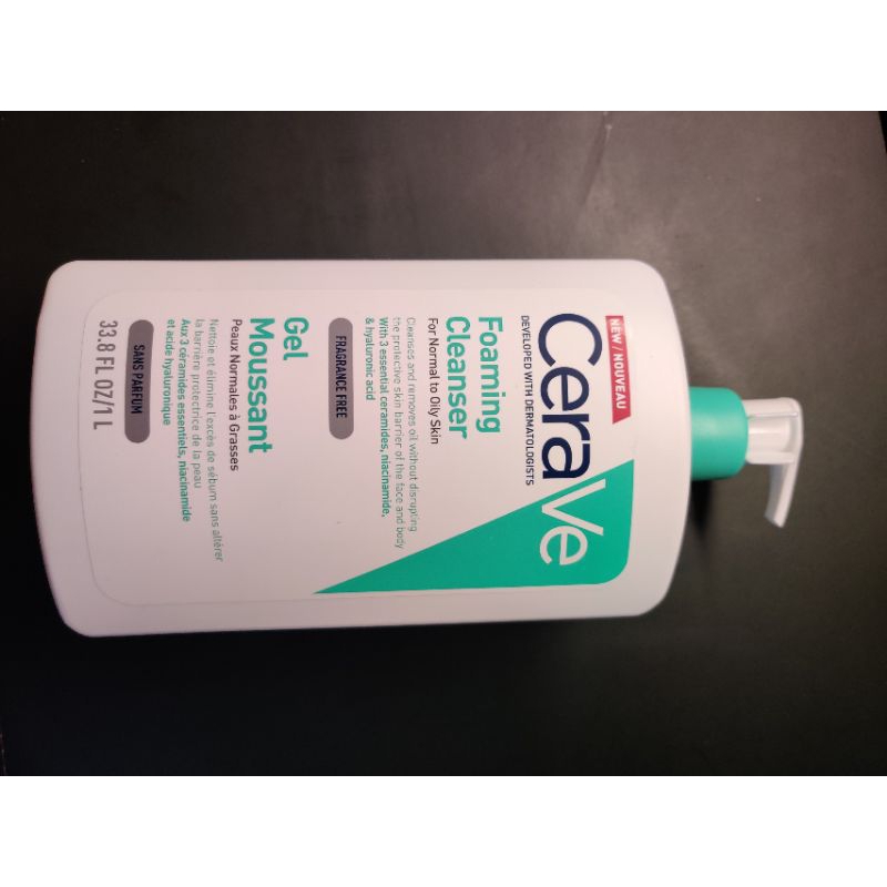 Sữa rửa mặt Cerave dành cho da dầu mụn, da nhạy cảm size 1 lít