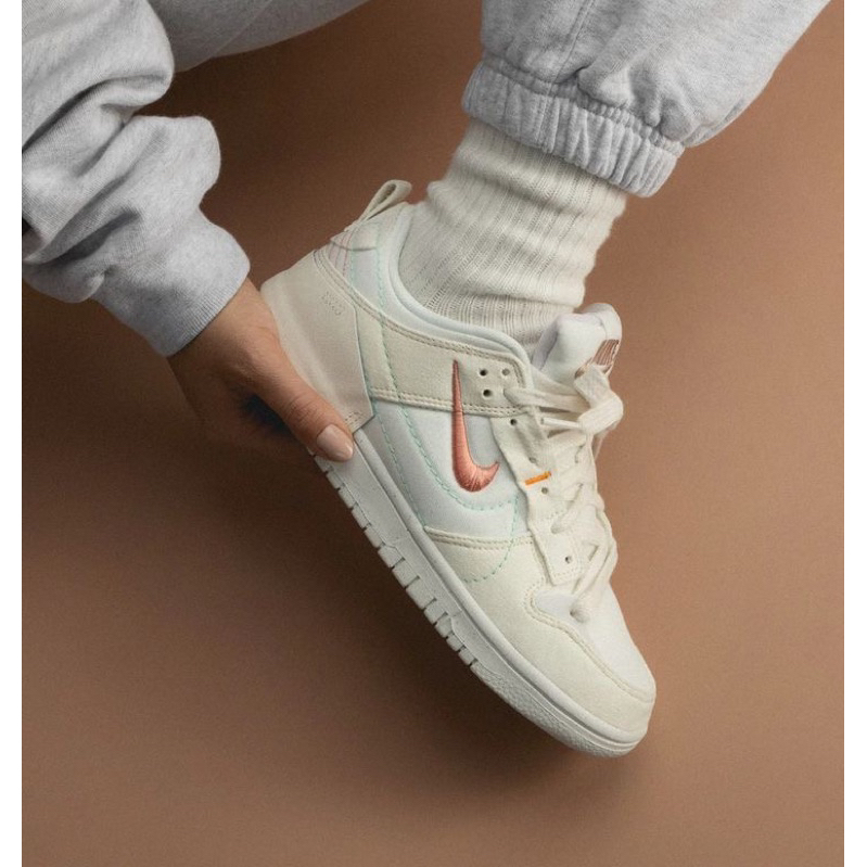 Giày N I K E Disrupt II kem hồng