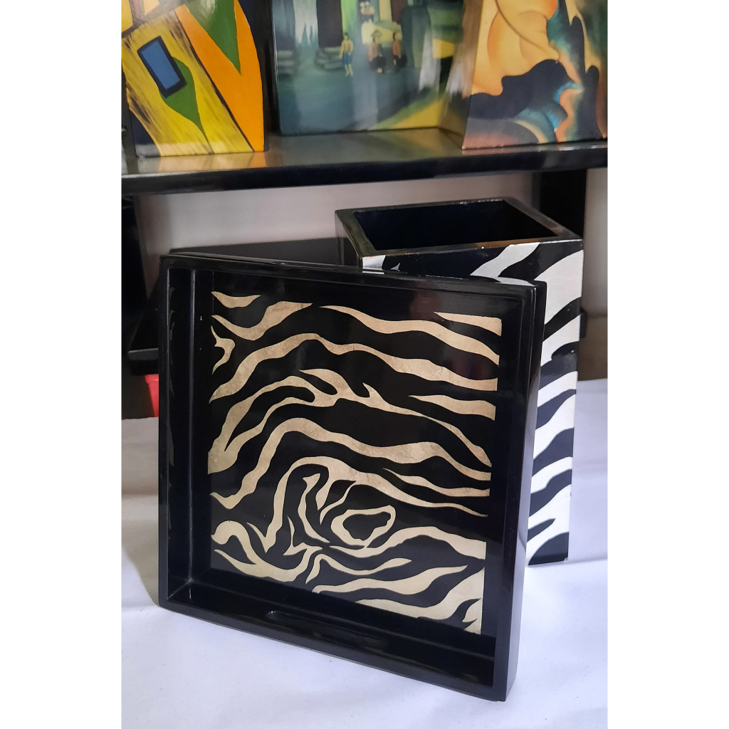 Khay vuộng sơn mài vẽ rằn ri - kích thước: 19x19x2 cm - KH97