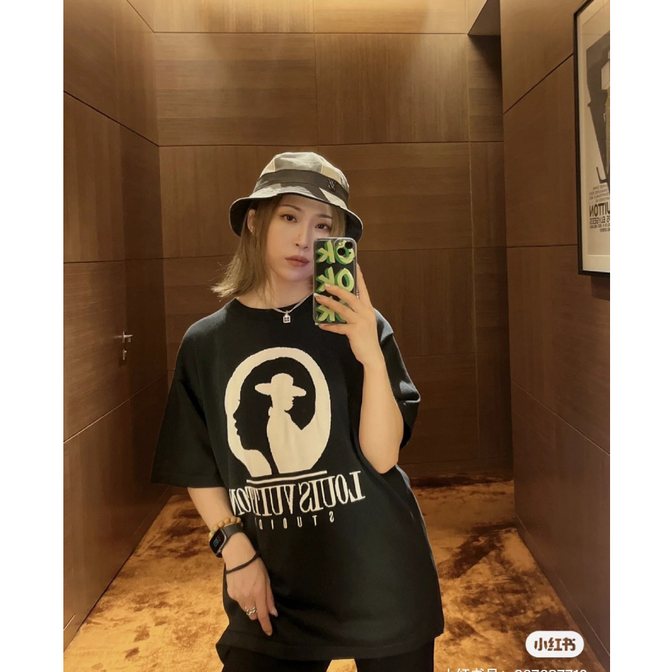 Áo Phông Nam Nữ LUIVUITON Khuôn Mặt Hai Màu Đen Trắng sành Điệu, Chất Vải Cotton Khô Mềm Mại Thấm Hút Mồ Hôi Tốt