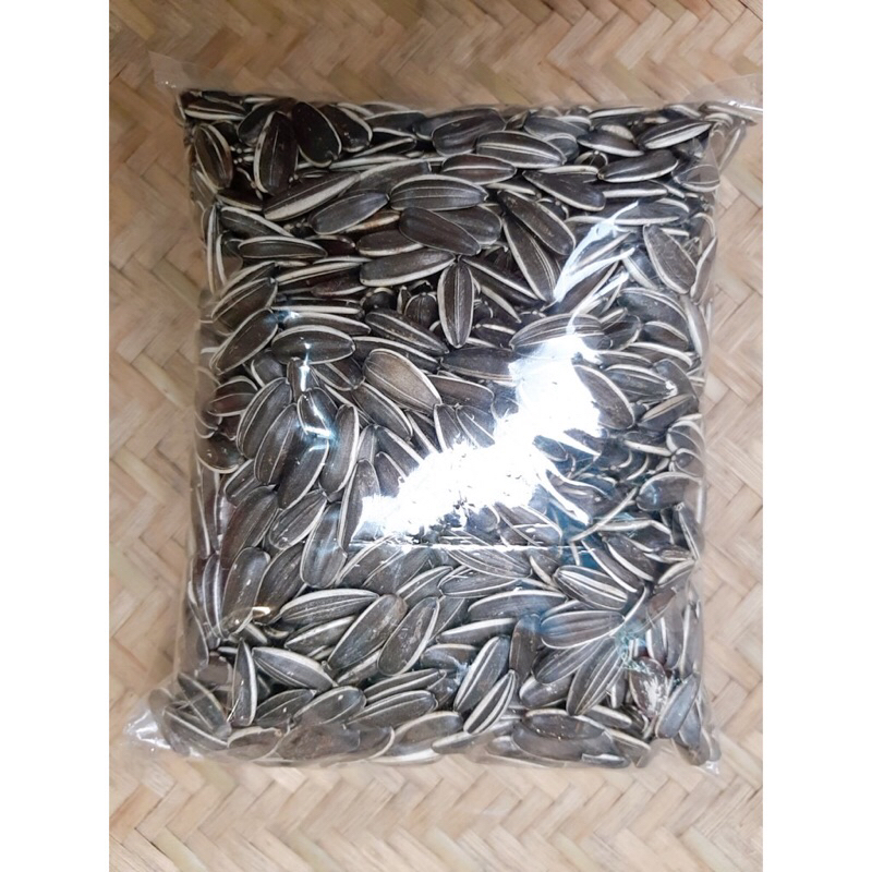Hạt hướng dương sống 500g - 1kg