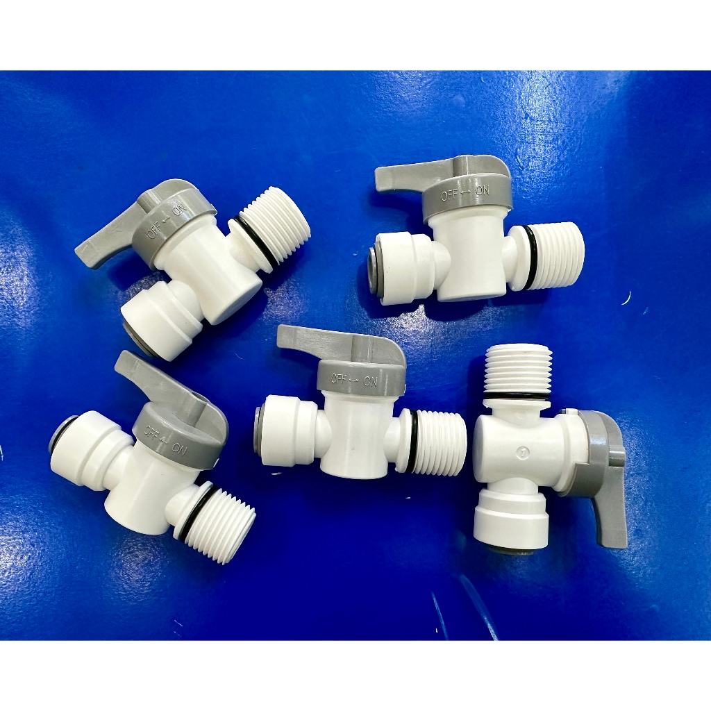 Khóa van xả tay 1 đầu ren 21  và 1 đầu phi 10 dùng cho máy lọc nước