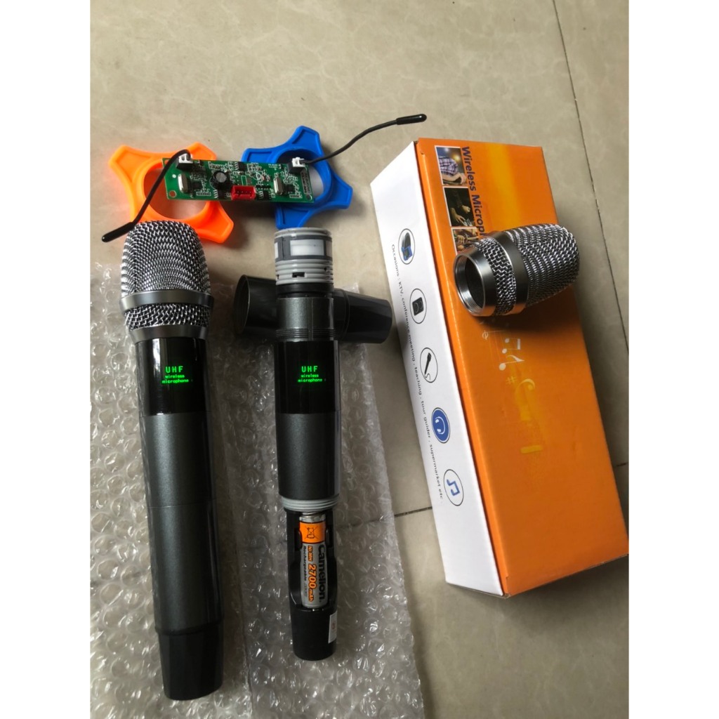 Micro loa kéo hợp kim 2 màng hình UHF chóng hú rất tốt