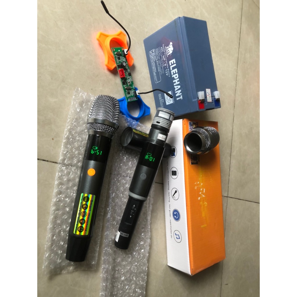 Micro loa kéo hợp kim 2 màng hình UHF chóng hú rất tốt