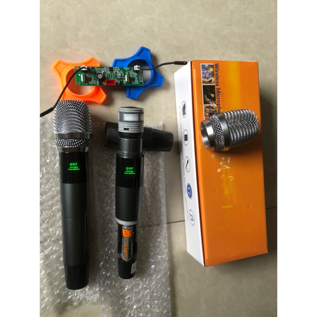 Micro loa kéo hợp kim 2 màng hình UHF chóng hú rất tốt