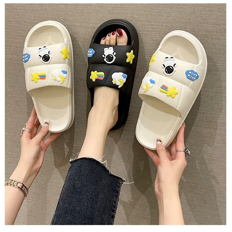 Dép bánh mì nữ gấu dâu chống trơn trượt Form Ôm Tăng 1 Size nhựa PVC bền đẹp siêu nhẹ 3Fashion - 3252