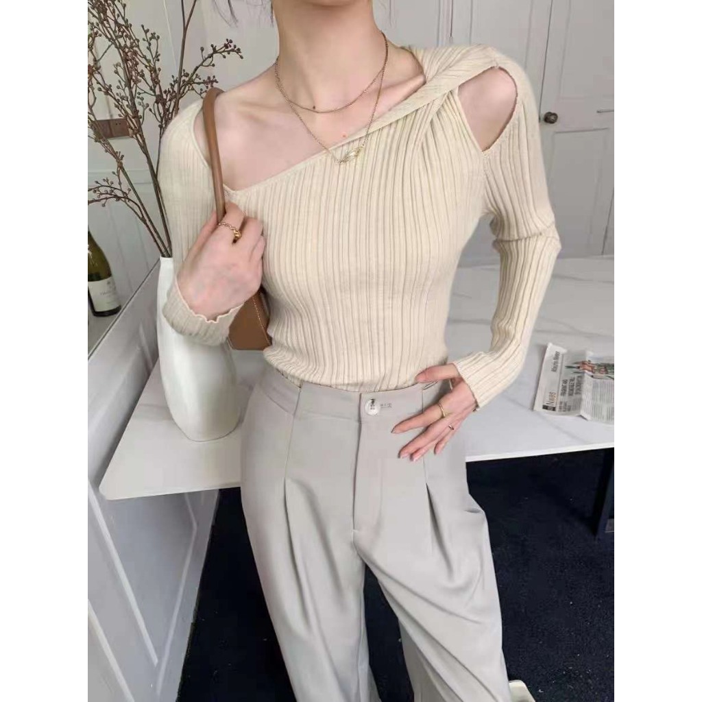 Áo len khoét vai khoét cổ cá tính phong cách Hàn Quốc Red Shop 302065