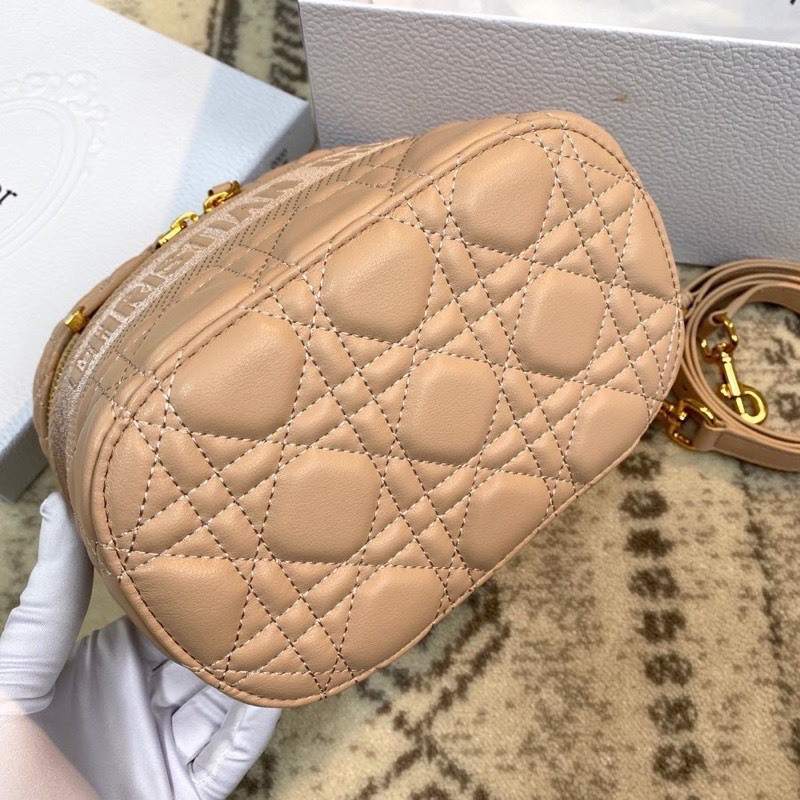 Túi Dior Vanity dáng cốp Small Travel Supper VIP tone hồng thêu sắc nét - Shop Lynh