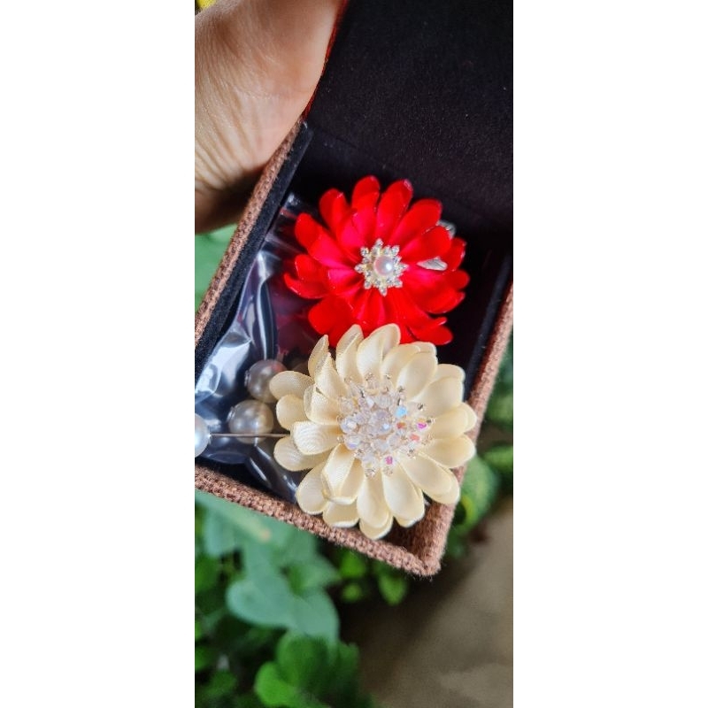 Set 2 trâm cài áo hoa cúc handmade