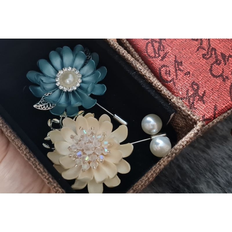 Set 2 trâm cài áo hoa cúc handmade