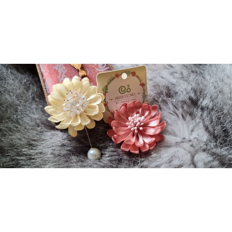 Set 2 trâm cài áo hoa cúc handmade