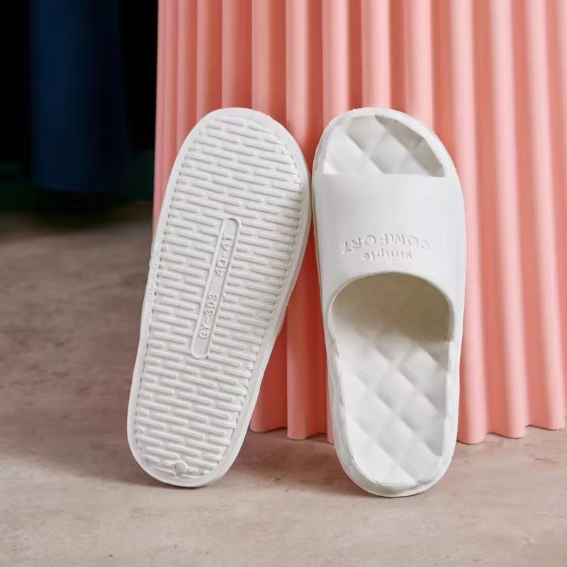 Dép đi trong nhà thích hợp cho gia đình cặp đôi, làm từ chất liệu EVA siêu nhẹ