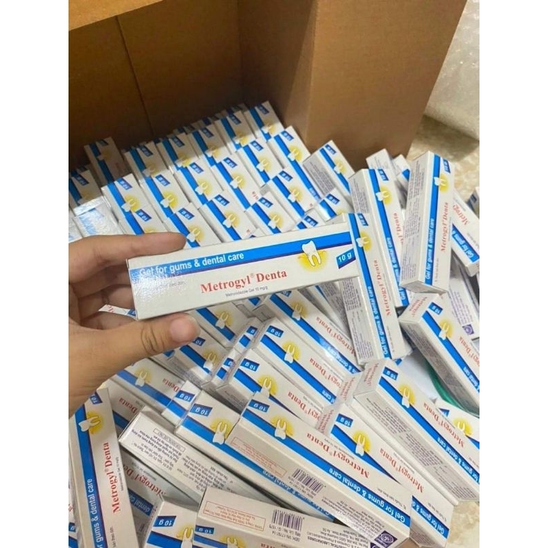 Hộp đựng bôi viêm lợi