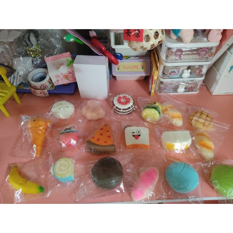 Squishy vừa cute , ngẫu nhiên - Hanna