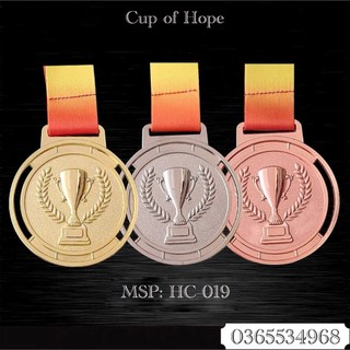 Huy Chương 019 Cúp Vàng Cúp Bóng Đá Thể Thao Cup Lưu Niệm Bạc Pha Lê Cờ Lưu Niệm Quà Tặng Giá Rẻ Xịn