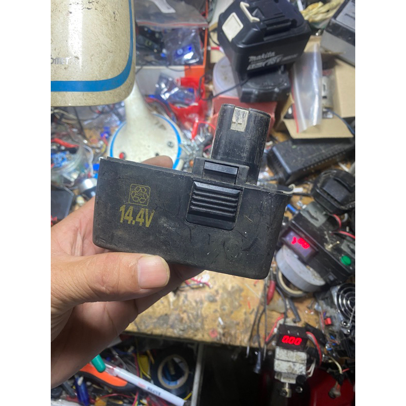 Vỏ pin nhật bãi