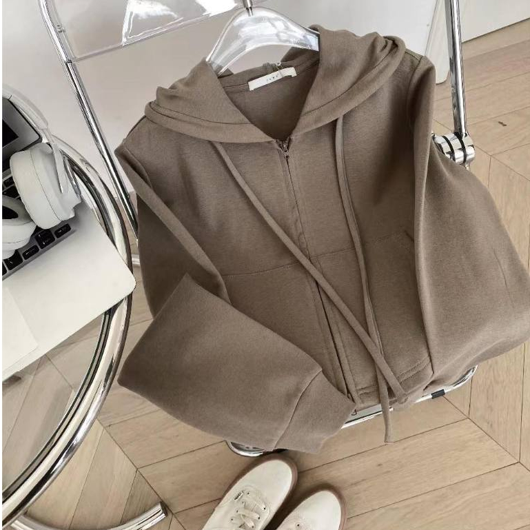 Áo khoác nỉ kéo khóa có mũ dáng ngắn phong cách trẻ trung MYAN DESIGN A092325
