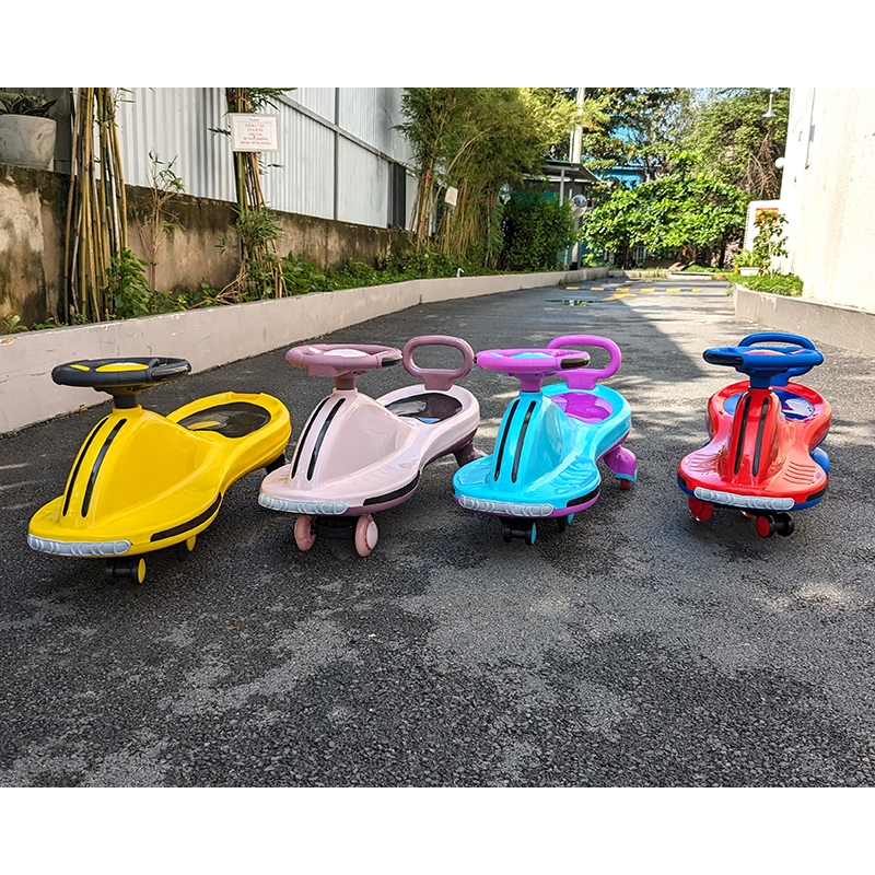 Xe lắc tay có đèn có nhạc BABY PLAZA HZL-918