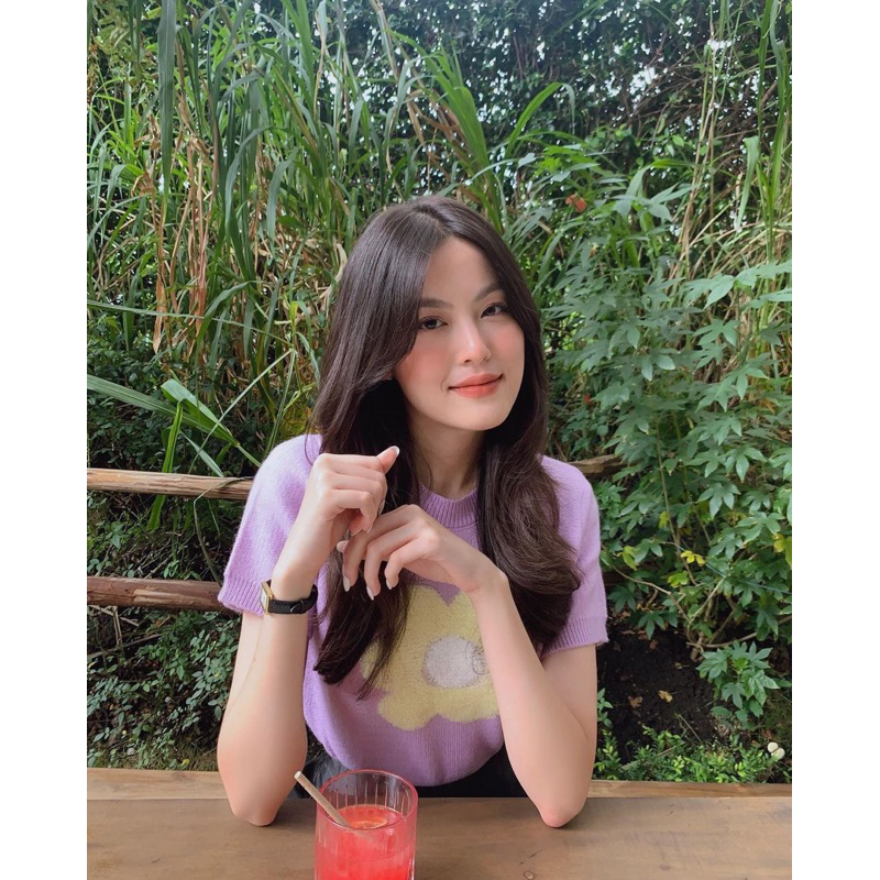 Áo len cộc tay thêu hoa