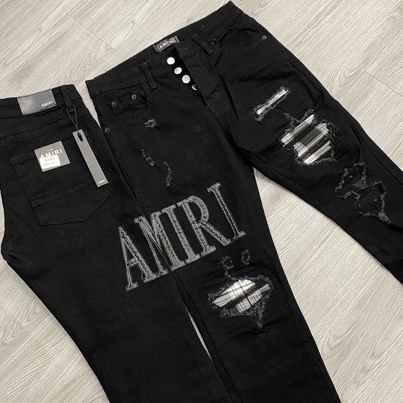 Quần jean nam chất denim rách kèm thêu logo chữ rách vá da form skinny phong cách boi phố
