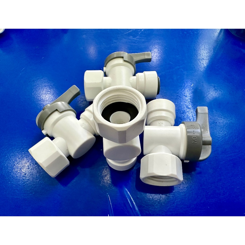 Khóa van xả tay 1 đầu ren 21  và 1 đầu phi 10 dùng cho máy lọc nước