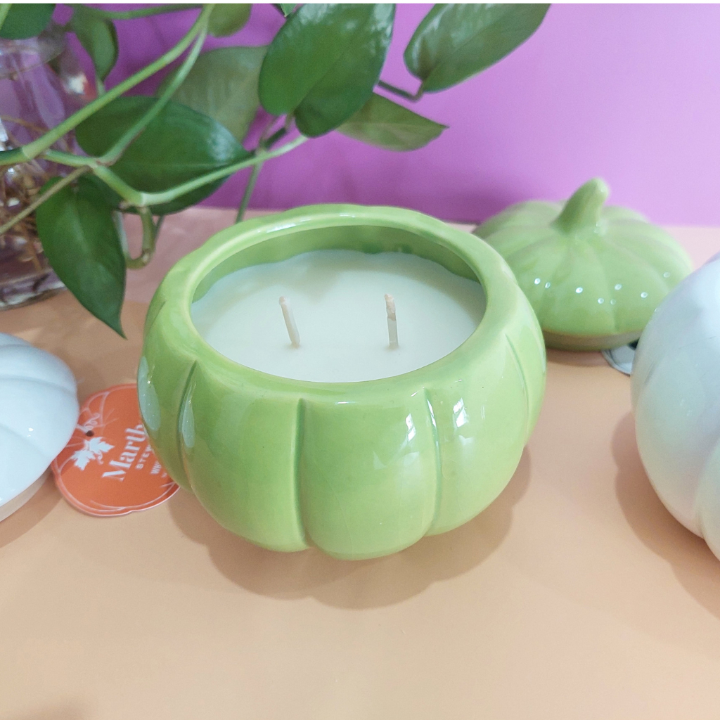 Nến Thơm Cao Cấp Martha, Hương Vani Mix Bí Ngô, Trọng Lượng 12oz, Thời Gian Đốt 55 Giờ