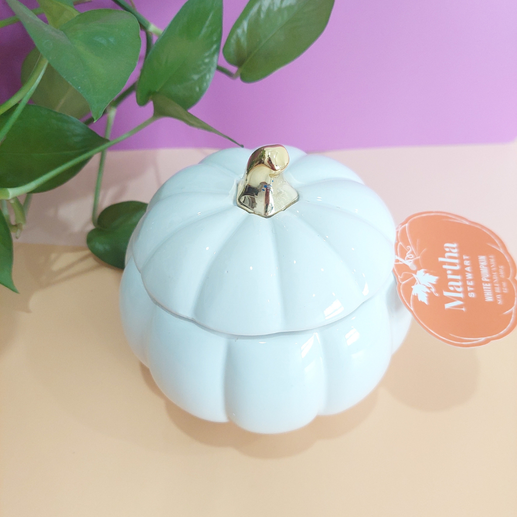 Nến Thơm Cao Cấp Martha, Hương Vani Mix Bí Ngô, Trọng Lượng 12oz, Thời Gian Đốt 55 Giờ