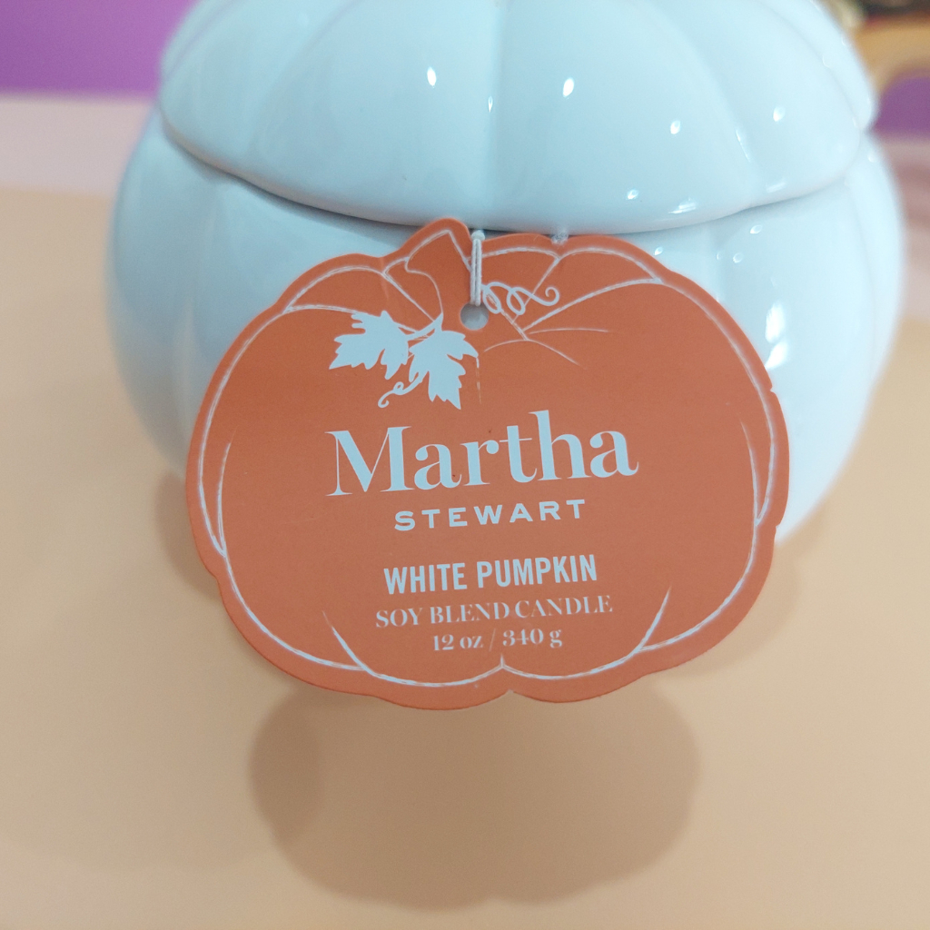 Nến Thơm Cao Cấp Martha, Hương Vani Mix Bí Ngô, Trọng Lượng 12oz, Thời Gian Đốt 55 Giờ