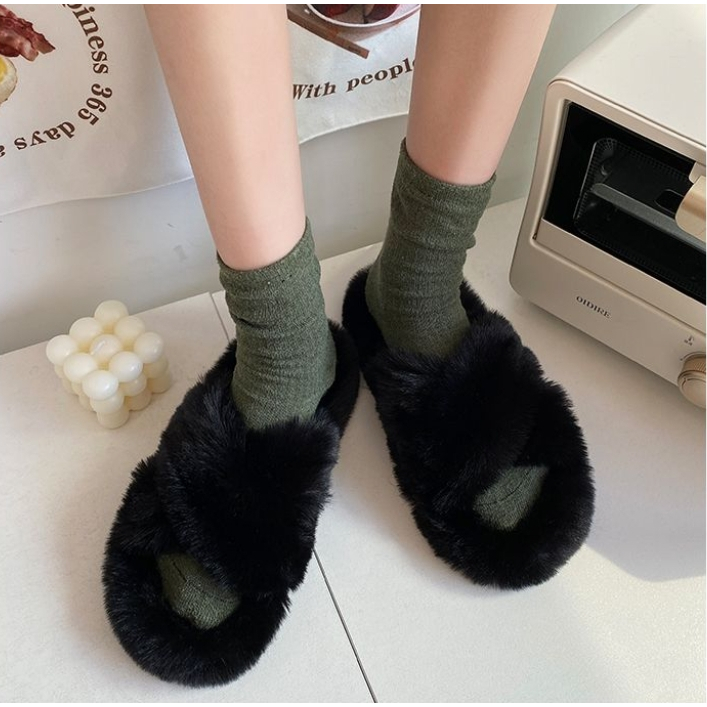 Dép lông chống trượt ấm áp và thời trang cho mùa thu đông