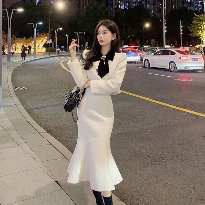 Set Dạ Tweed Áo Croptop Phối Nơ Kèm Chân Váy Đuôi Cá Dáng Dài Màu Trắng Siêu Xinh Phong Cách Tiểu Thư_Hàng Order QCCC