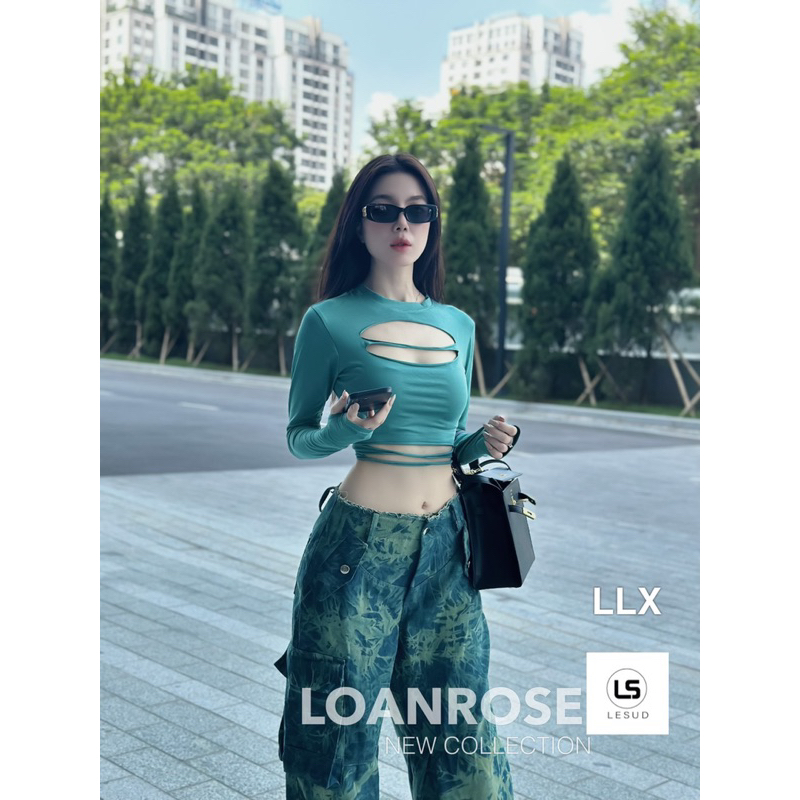 Bộ thể thao áo phông khoét mix quần suông jean loang