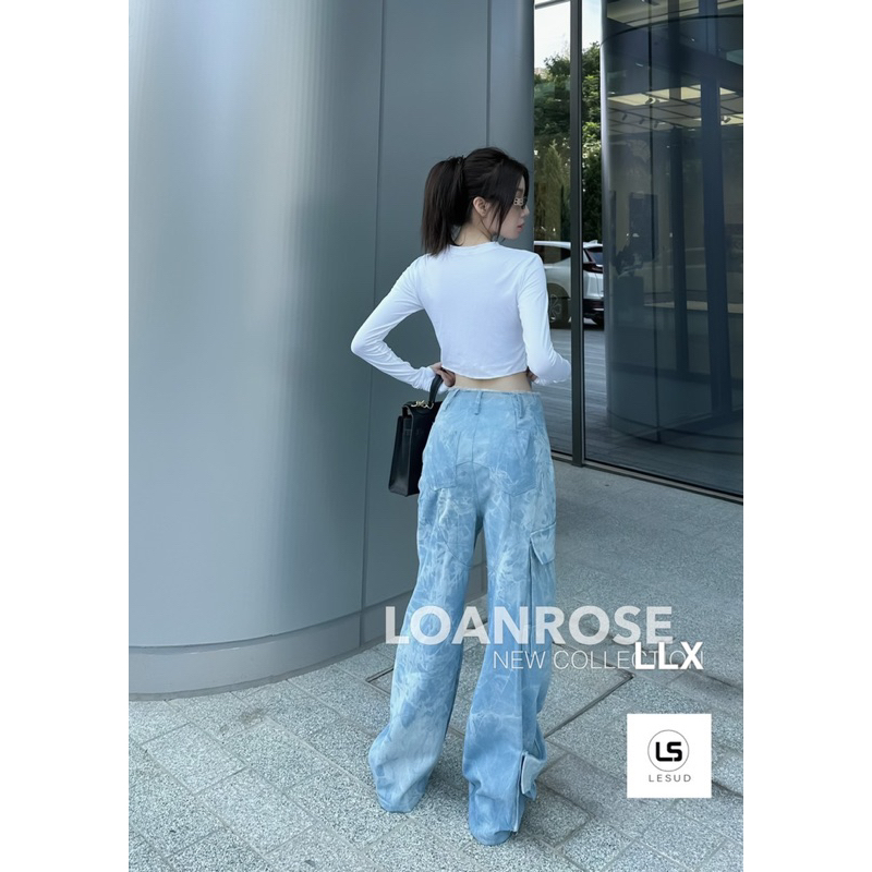 Bộ thể thao áo phông khoét mix quần suông jean loang