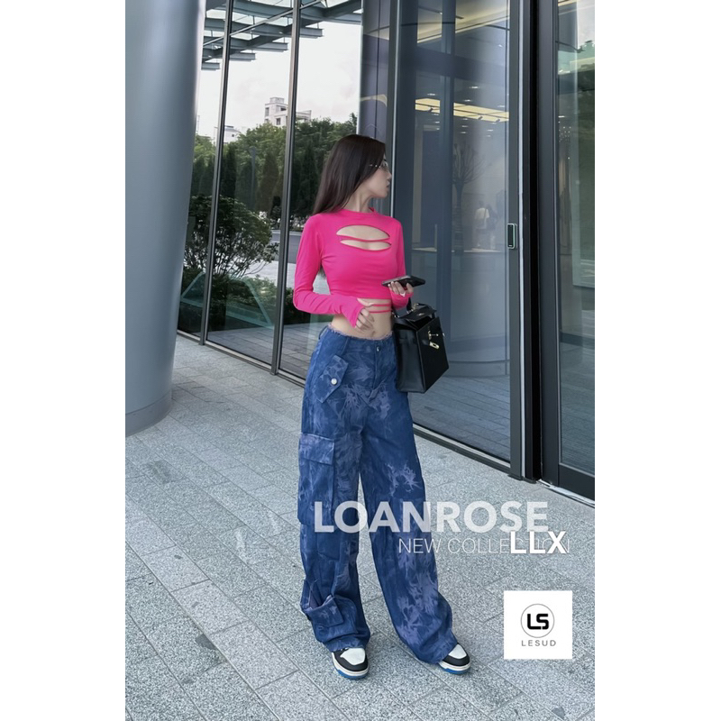 Bộ thể thao áo phông khoét mix quần suông jean loang