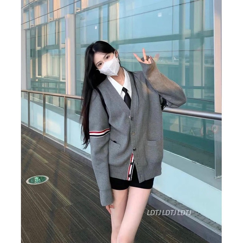 Áo Khoác Cardigan len Thom 3 Vạch Cánh Tay Chất Len Dệt Kim Cao Cấp Hàng Quảng Châu Loại 1 có Sẵn | BigBuy360 - bigbuy360.vn