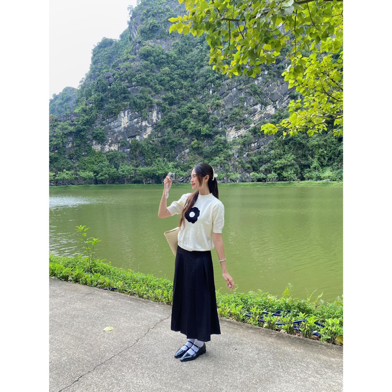 Áo Len - 106 - 1 Bông Hoa To - Tay Ngắn