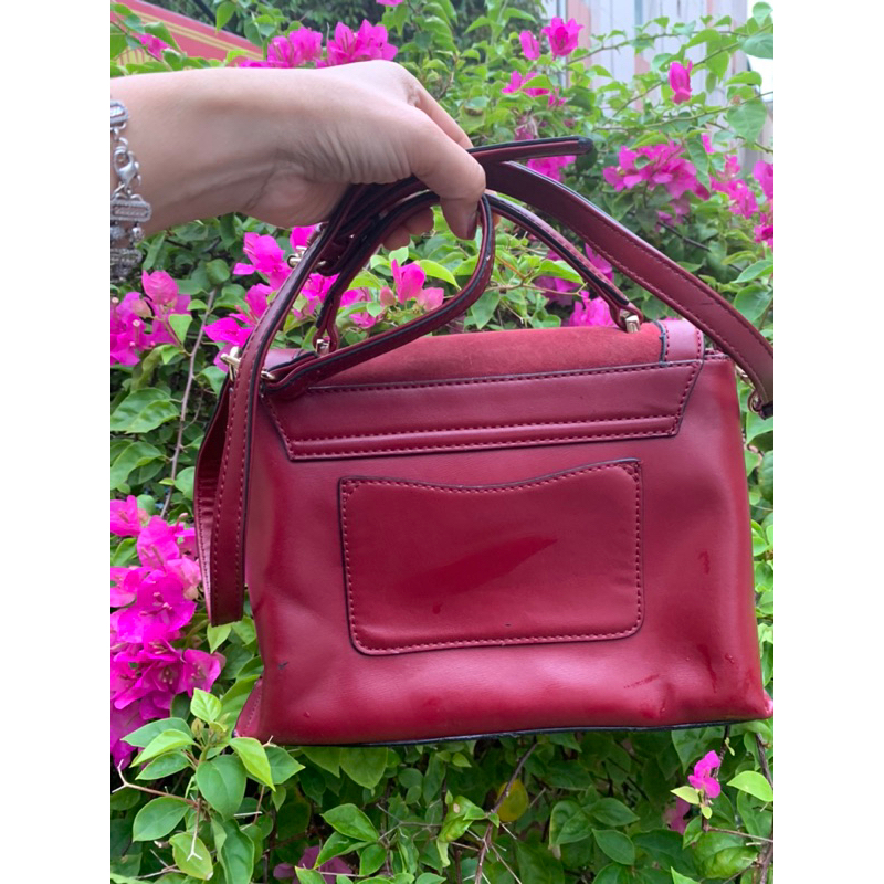 Túi đeo vai đeo chéo