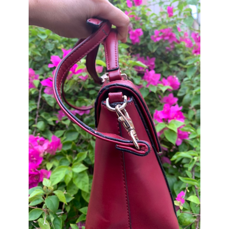 Túi đeo vai đeo chéo