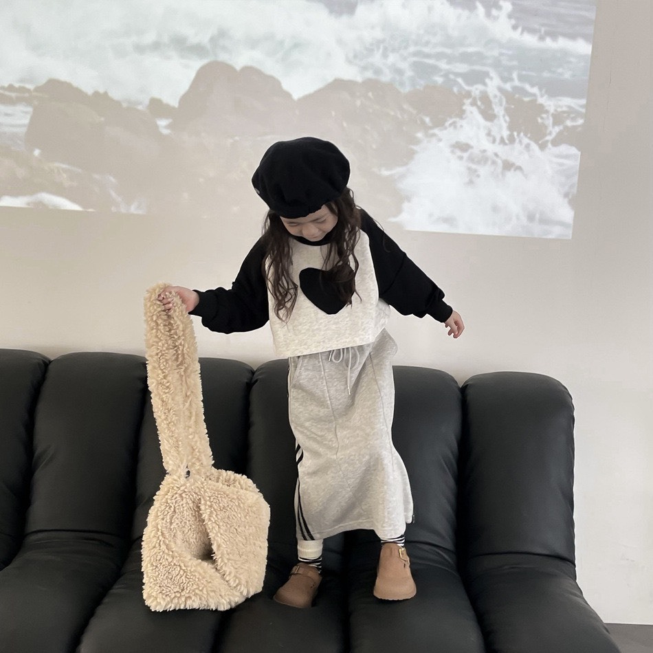 BỘ ÁO SWEATER + CHÂN VÁY NGẮN PHỐI MÀU BÉ GÁI