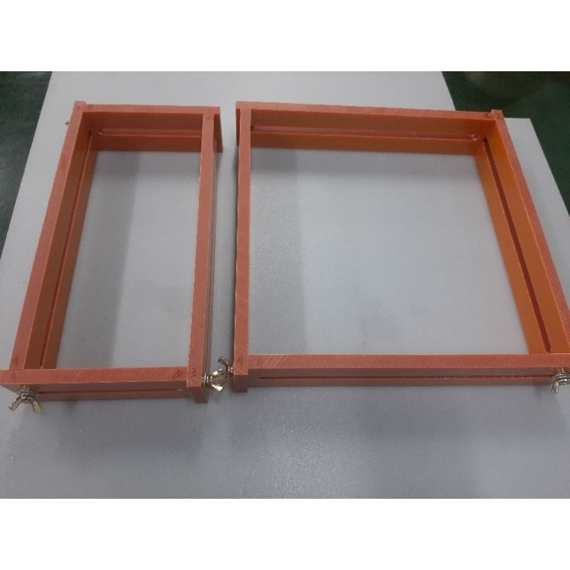 Khuôn đóng pin 18650