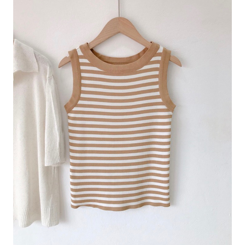 Áo ba lỗ kẻ trắng nâu