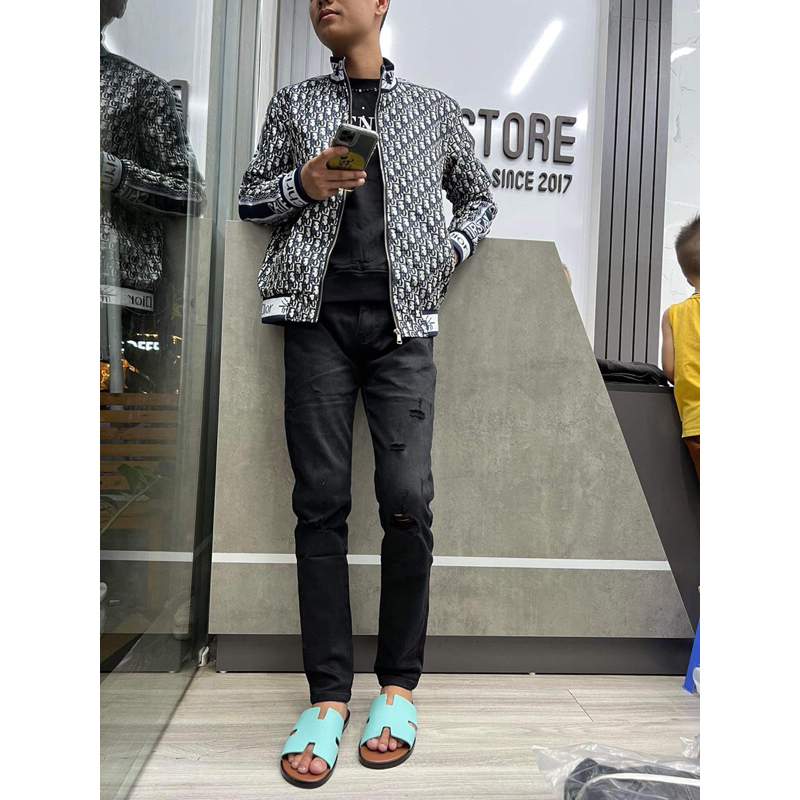 Quần bò amiri sc trơn rách gối -5744