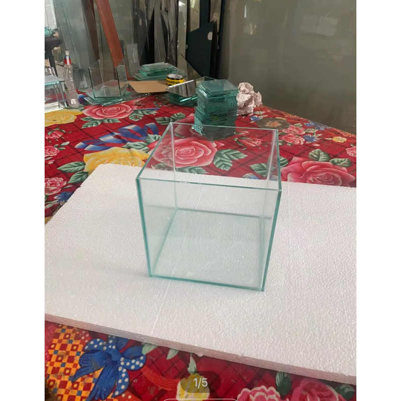 Bể cá mini 15x15x16 kinh 5li