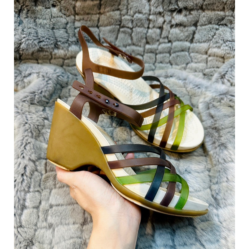 Giày nhựa 2hand size 36-37