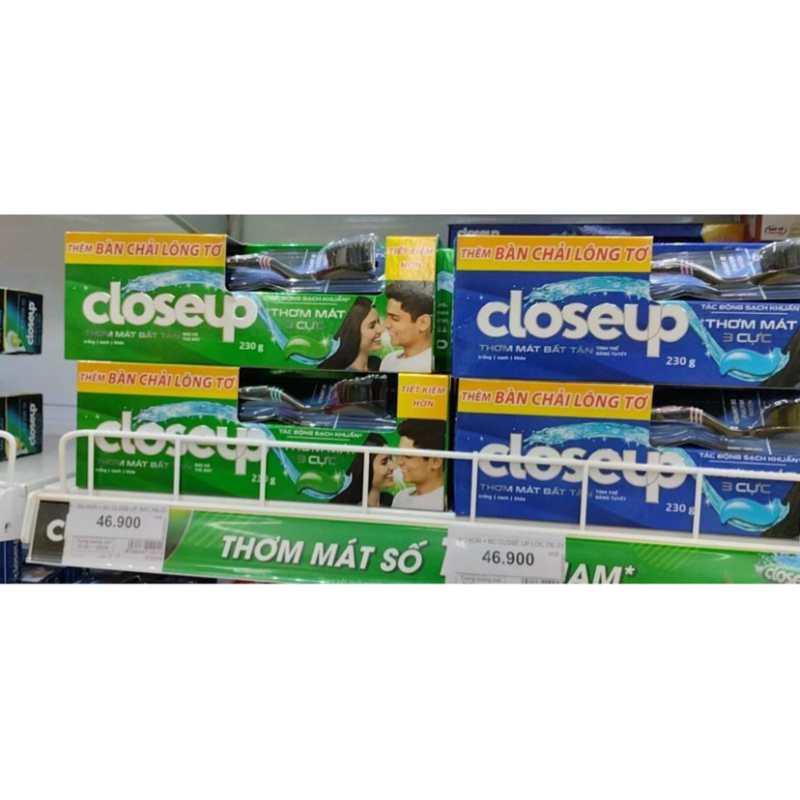 Kem Đánh Răng Closeup 230g