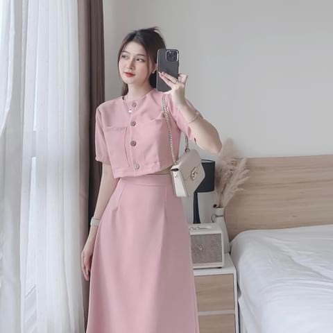 Set đồ nữ đi chơi, set váy dáng dài kèm áo croptop tay lỡ có khuy y hình