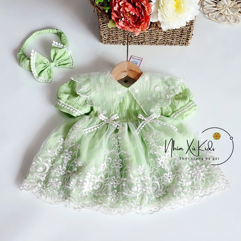 Váy Bé Gái Xanh Cốm 𝐍𝐇𝐈́𝐌 𝐗𝐔̀ 𝐊𝐈𝐃𝐒 Cho Bé Gái Sơ Sinh, Đầy Tháng, Thôi Nôi Chất Ren Phối Cotton Xốp V090